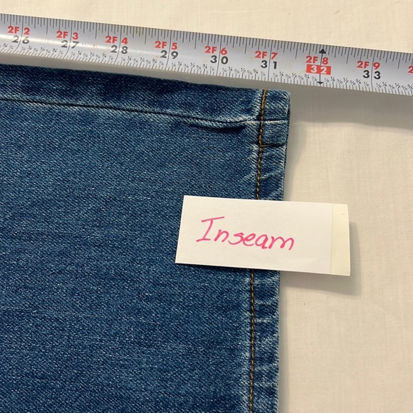 P22- NWT Universal Thread Women High-Rise Relaxed Wide Straight Leg Jeans -8/29R - Picture 10 of 12